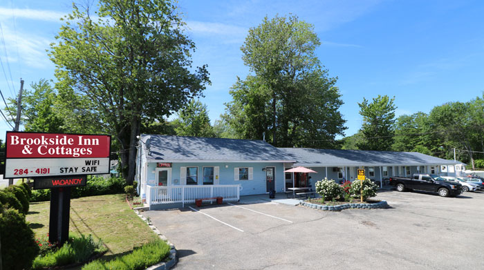 Brookside Inn and Cottages